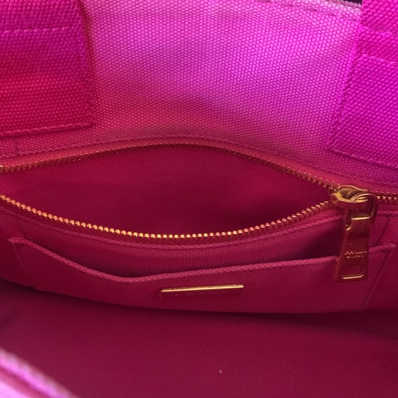 Authentic Prada bag - Picture 7 of 16